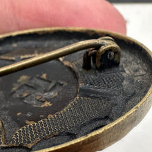 Load image into Gallery viewer, Original WW2 German Army Wound Badge
