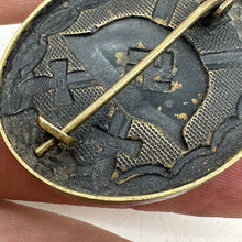 Load image into Gallery viewer, Original WW2 German Army Wound Badge
