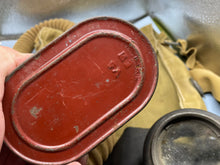 Charger l&#39;image dans la galerie, Original WW2 British Army Long-Hose Gas Mask with 1942 Dated Bag
