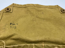 Charger l&#39;image dans la galerie, Original WW2 British Army Long-Hose Gas Mask with 1942 Dated Bag

