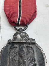 Load image into Gallery viewer, Original WW2 German Army Russian / Eastern Front Service Medal 1941-1942
