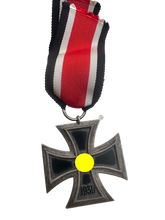 Charger l&#39;image dans la galerie, Original WW2 German Army Iron Cross 2nd Class
