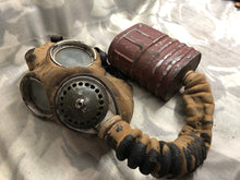 Load image into Gallery viewer, Original WW2 British Army Soldiers GSR Gas Mask
