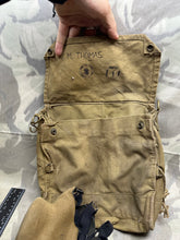 Load image into Gallery viewer, Original WW2 British Army Soldiers GSR Gas Mask Set in Bag
