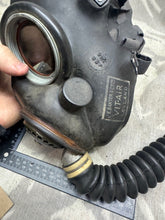 Load image into Gallery viewer, Original WW2 British Army Soldiers GSR Gas Mask (No Filter)
