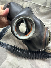 Load image into Gallery viewer, Original WW2 British Army Soldiers GSR Gas Mask (No Filter)
