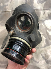 Load image into Gallery viewer, Original WW2 British Civil Defence ARP Home Front Gas Mask Set
