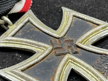 Charger l&#39;image dans la galerie, Original WW2 German Army Iron Cross 2nd Class - L/56
