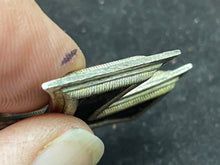 Charger l&#39;image dans la galerie, Original WW2 German Army Iron Cross 2nd Class - L/56
