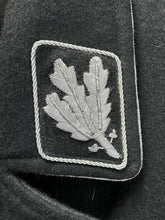 Charger l&#39;image dans la galerie, A Complete WW2 German SS Officer&#39;s Jacket, Shirt, Tie &amp; Armband
