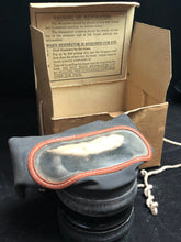 Charger l&#39;image dans la galerie, Original WW2 British Home Front Civilian Gas Mask &amp; Box Set
