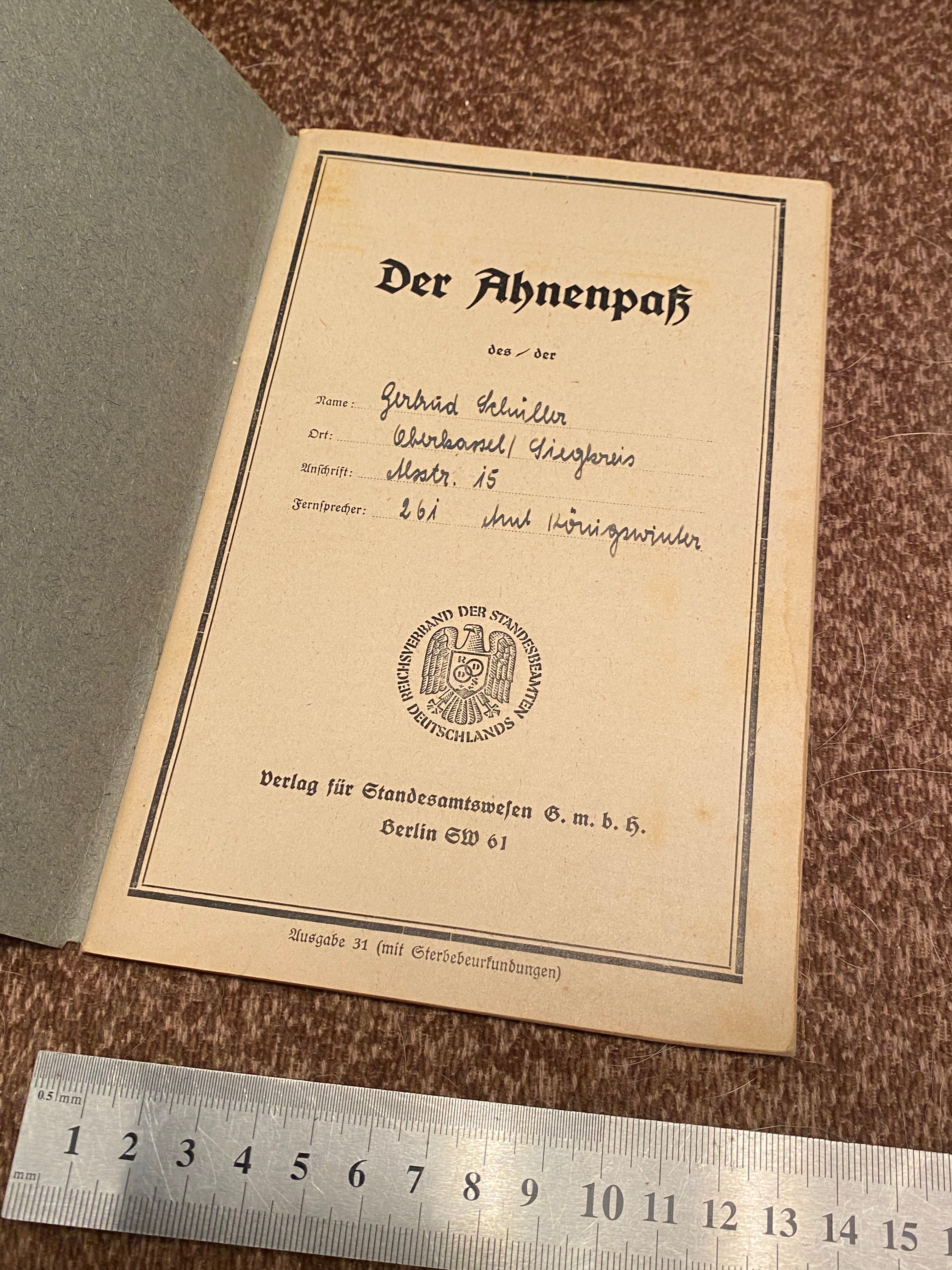 Interesting WW2 German Der Abnenpass. Contains a lot of interesting information. - The Militaria Shop