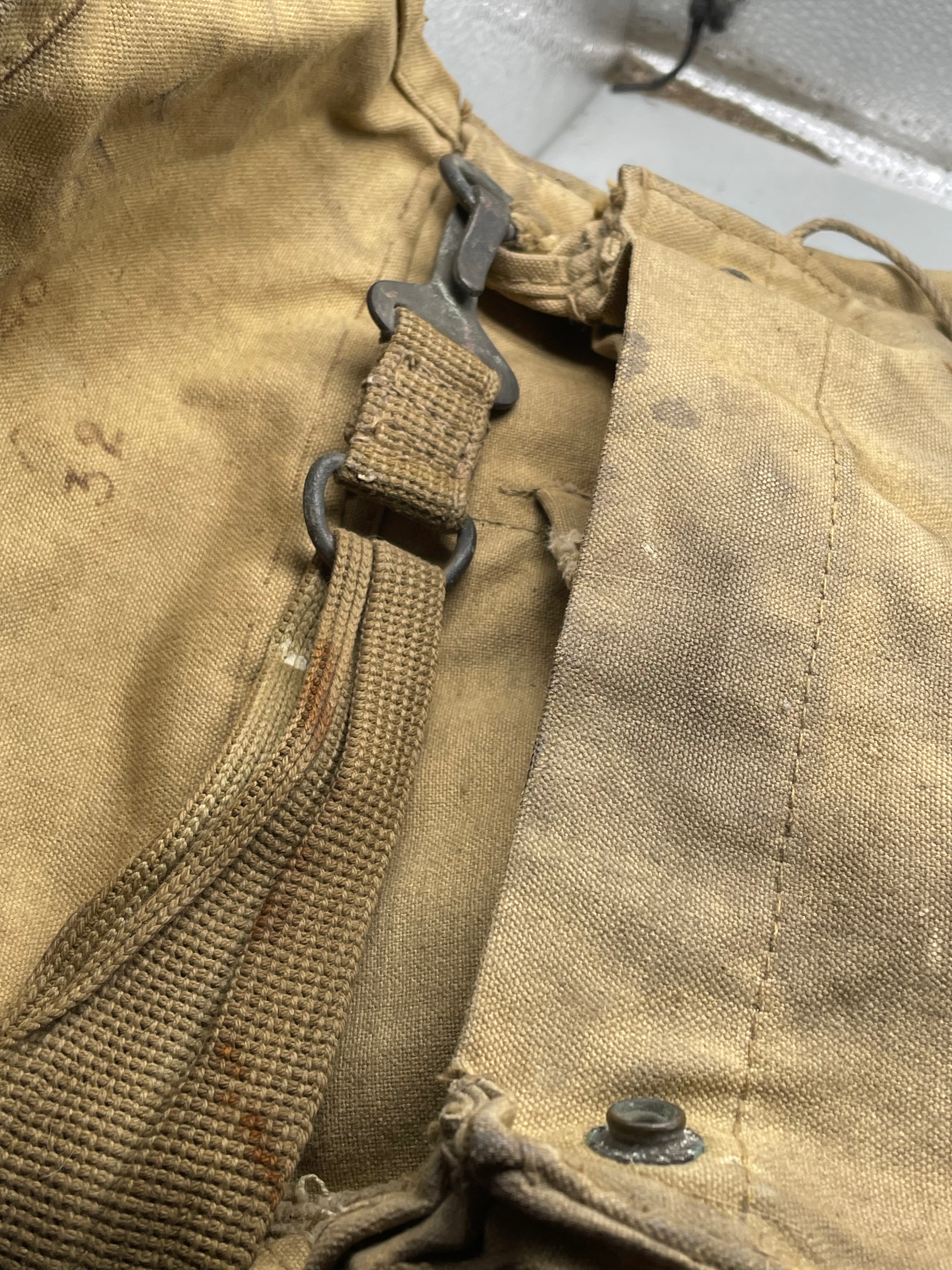 Original WW2 British Army Long-Hose Gas Mask with Bag - The Militaria Shop