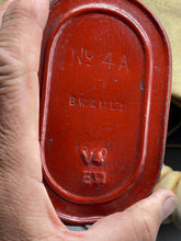 Charger l'image dans la galerie, Original WW2 British Army General Service Gas Mask with Bag - The Militaria Shop
