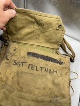 Charger l'image dans la galerie, Original WW2 British Army General Service Gas Mask with Bag - The Militaria Shop
