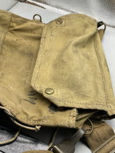 Charger l'image dans la galerie, Original WW2 British Army General Service Gas Mask with Bag - The Militaria Shop
