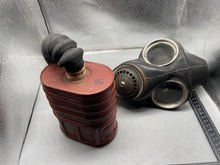 Load image into Gallery viewer, WW2 British Army Pattern General Service Gas Mask - 1941 - The Militaria Shop
