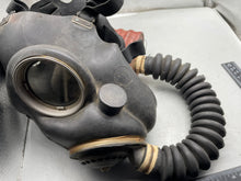 Load image into Gallery viewer, WW2 British Army Pattern General Service Gas Mask - 1941 - The Militaria Shop
