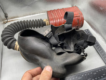 Load image into Gallery viewer, WW2 British Army Pattern General Service Gas Mask - 1941 - The Militaria Shop
