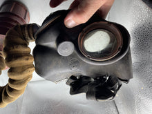 Load image into Gallery viewer, WW2 British Army Pattern General Service Gas Mask - 1941 Dated - The Militaria Shop
