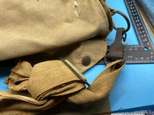 Load image into Gallery viewer, British Army WW2 Soldiers Gas Mask &amp; Bag Set
