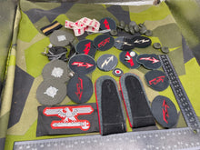 Load image into Gallery viewer, Group of WW2 German Insignia
