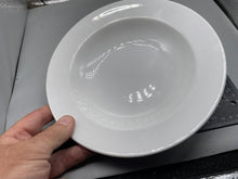 Charger l'image dans la galerie, Original WW2 DAF Large White Porcelain Bowl
