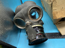 Load image into Gallery viewer, WW2 British Home Front / Civil Defence Wardens Gas Mask 1942 Dated + Box
