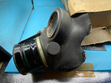 Load image into Gallery viewer, WW2 British Home Front / Civil Defence Wardens Gas Mask 1942 Dated + Box
