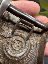 Charger l&#39;image dans la galerie, Original WW2 German Elite SS Late War Overhoff Steel Buckle &amp; Belt Set
