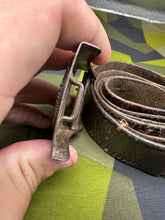 Charger l&#39;image dans la galerie, Original WW2 German Elite SS Late War Overhoff Steel Buckle &amp; Belt Set
