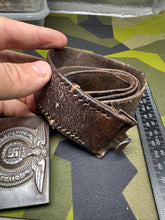 Charger l&#39;image dans la galerie, Original WW2 German Elite SS Late War Overhoff Steel Buckle &amp; Belt Set
