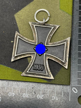 Charger l&#39;image dans la galerie, Original WW2 German Iron Cross 2nd Class
