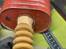 Charger l&#39;image dans la galerie, Original WW2 British Army GSR General Service Respirator Gas Mask Set - Dated 1941
