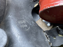 Charger l&#39;image dans la galerie, Original WW2 British Army GSR General Service Respirator Gas Mask Set - Dated 1941
