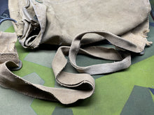 Charger l&#39;image dans la galerie, Original WW2 British Army GSR General Service Respirator Gas Mask Set - Dated 1941
