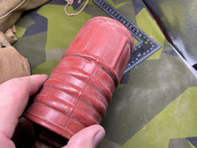 Charger l&#39;image dans la galerie, Original WW2 British Army GSR General Service Respirator Gas Mask Set - Dated 1940/41
