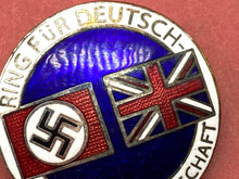 Charger l&#39;image dans la galerie, WW2 German Political British / German Friendship Badge. Reproduction.
