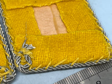 Charger l'image dans la galerie, Pair of WW2 German Luftwaffe Officer's Collar Badges
