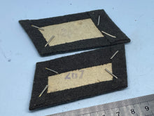Charger l'image dans la galerie, Pair of WW2 German Army Officer's Collar Badges
