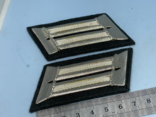 Lade das Bild in den Galerie-Viewer, Pair of WW2 German Army Officer's Collar Badges
