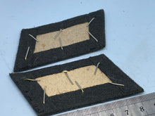 Lade das Bild in den Galerie-Viewer, Pair of WW2 German Army Officer's Collar Badges
