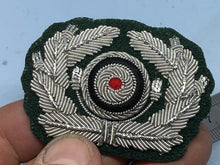 Load image into Gallery viewer, A WW2 German Army Officer's Cap Badge
