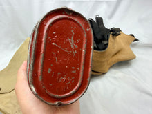 Charger l'image dans la galerie, Original WW2 British Army T-Mic GSR Gas Mask General Service Respirator - Size Large

