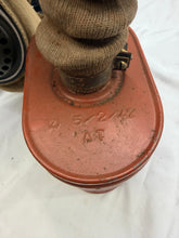 Lade das Bild in den Galerie-Viewer, Original WW2 British Army GSR Gas Mask General Service Respirator
