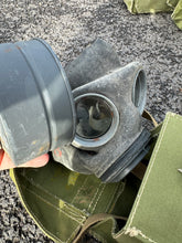 Load image into Gallery viewer, Original WW2 British Army Lightweight Assault Gas Mask &amp; Bag Set
