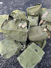 Load image into Gallery viewer, Original WW2 British Army Lightweight Assault Gas Mask &amp; Bag Set
