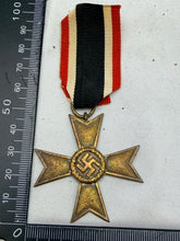 Charger l'image dans la galerie, Original WW2 German Army War Merit Cross
