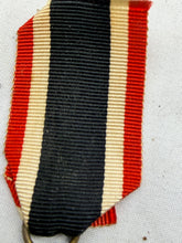 Charger l'image dans la galerie, Original WW2 German Army War Merit Cross
