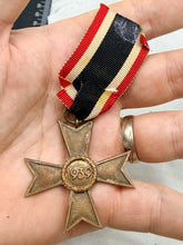 Charger l'image dans la galerie, Original WW2 German Army War Merit Cross
